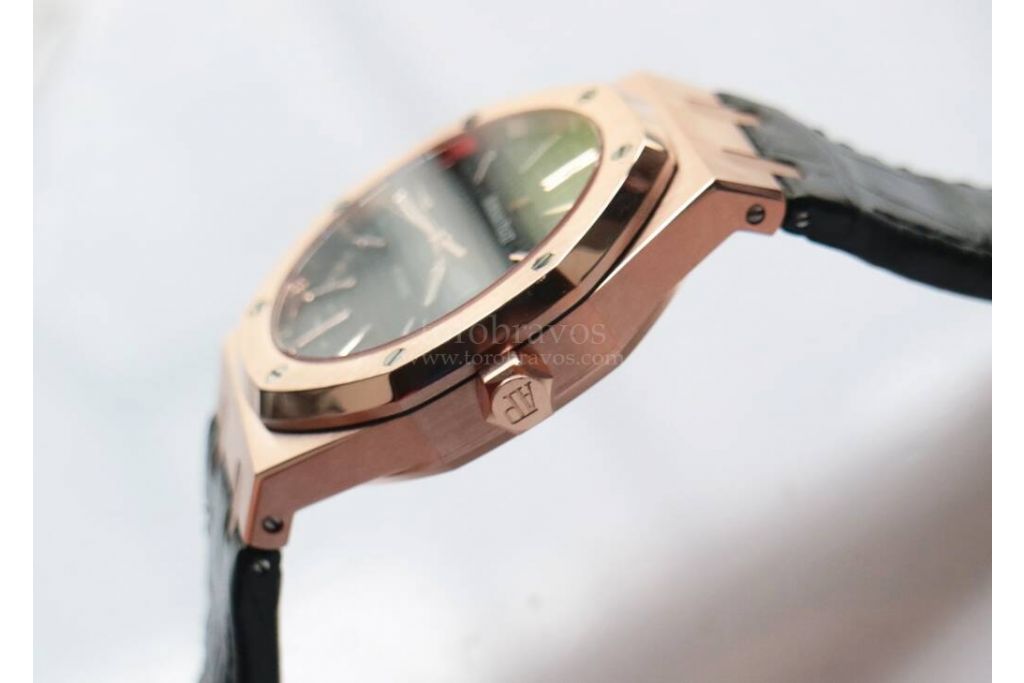 Replica Royal Oak - SelfWinding Leather - IP Empire Replica Watches